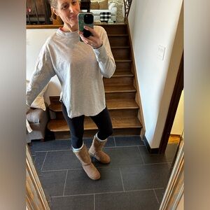 Aerie Heather Gray Long Sleeve Top